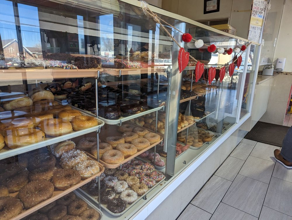 WINCHELL’S DONUT HOUSE Updated September 2024 43 Photos & 49 Reviews 10000 W 44th Ave