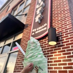 Soft Stuff Ice Cream - Pistachio soft serve