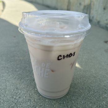 Cafe de Leche - Ice Chai Latte - Coffee & Tea Near Me - Pasadena, California