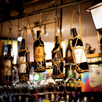 Tasca do Chico - The bar at Tasca do Chico - Wine Bars Near Me - Lisbon, 11