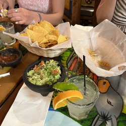 Nuevo Vallartas Mexican Restaurant - Chips and guac
