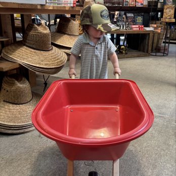 Mountain Feed & Farm Supply - Gardening supplies galore - Nurseries & Gardening Near Me - Ben Lomond, California Mountain Feed & Farm Supply - Gardening supplies galore - Nurseries & Gardening Near Me - Ben Lomond, California