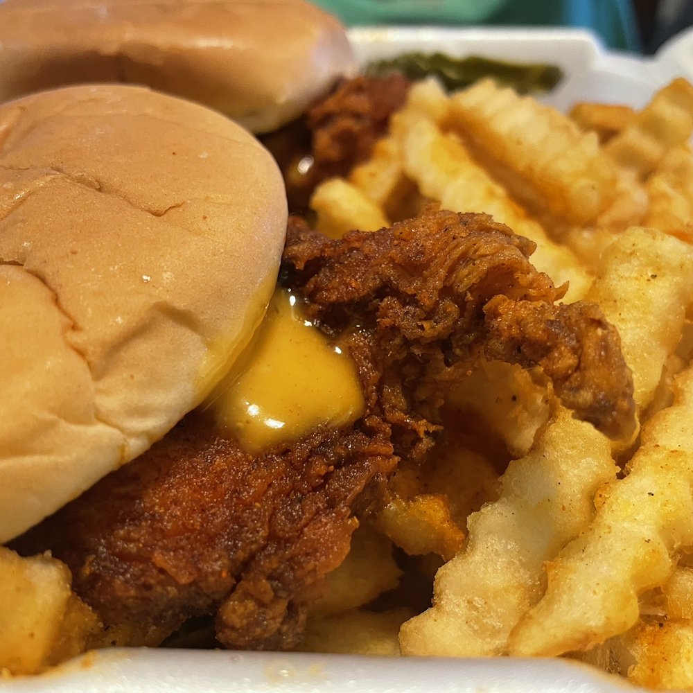 Dave's Hot Chicken - Chicken Shop Near Me - Tualatin, Oregon Dave's Hot Chicken - Chicken Shop Near Me - Tualatin, Oregon