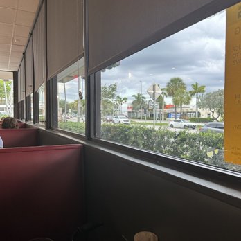 Lotus Chinese Kitchen - a view of the outside of the restaurant - Chinese Near Me - Fort Lauderdale, Florida Lotus Chinese Kitchen - a view of the outside of the restaurant - Chinese Near Me - Fort Lauderdale, Florida