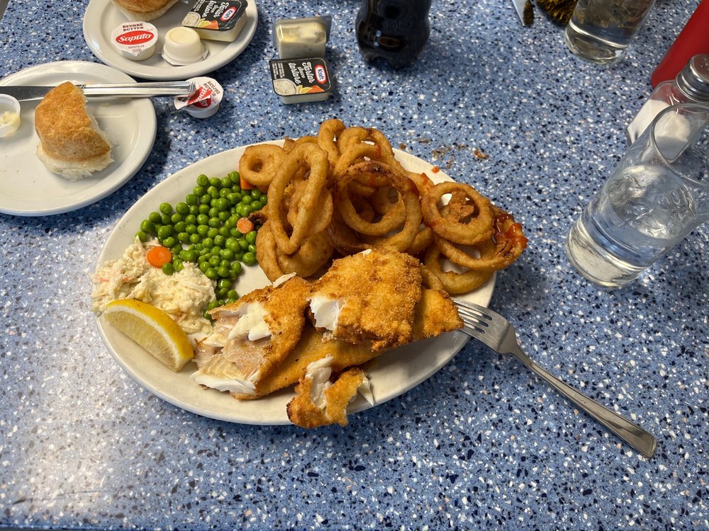 BY THE BAY Updated September 2024 11 Photos 7207 Main Street