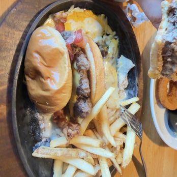 Applebee's Grill + Bar - OM burger with fries - American Near Me - Chehalis, Washington Applebee's Grill + Bar - OM burger with fries - American Near Me - Chehalis, Washington