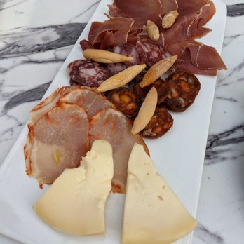 El Born - Cold cuts selection - Spanish Near Me - Brooklyn, New York El Born - Cold cuts selection - Spanish Near Me - Brooklyn, New York