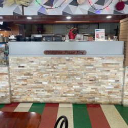 Colandrea's Pizza King - Inside