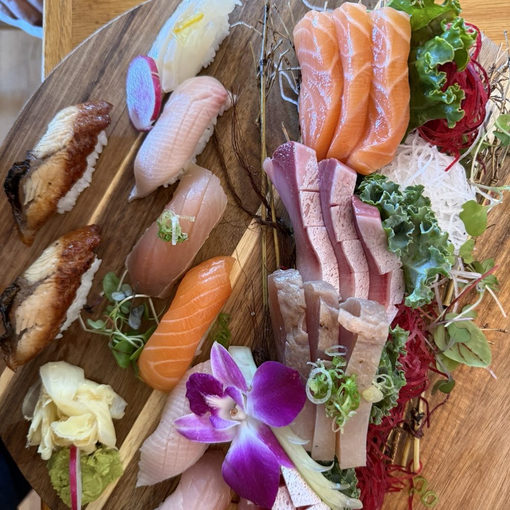 Tokyo House Restaurant - Sushi Bars Near Me - Everett, Washington