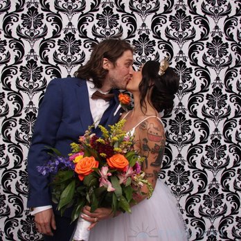 GONNA SNAP! Photo Booth - Photo Booth Rentals Near Me GONNA SNAP! Photo Booth - Photo Booth Rentals Near Me