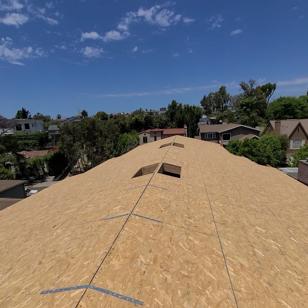 Slide of CAL Roofing Expert