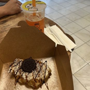 Boba Knight - The amazing oreo croffle! - Bubble Tea Near Me - Fairfax, Virginia