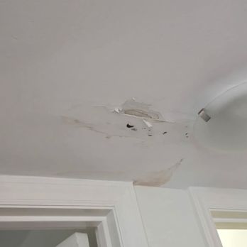 Sea Coast Rentals - Chipping ceiling - Vacation Rentals Near Me - Carolina Beach, North Carolina Sea Coast Rentals - Chipping ceiling - Vacation Rentals Near Me - Carolina Beach, North Carolina