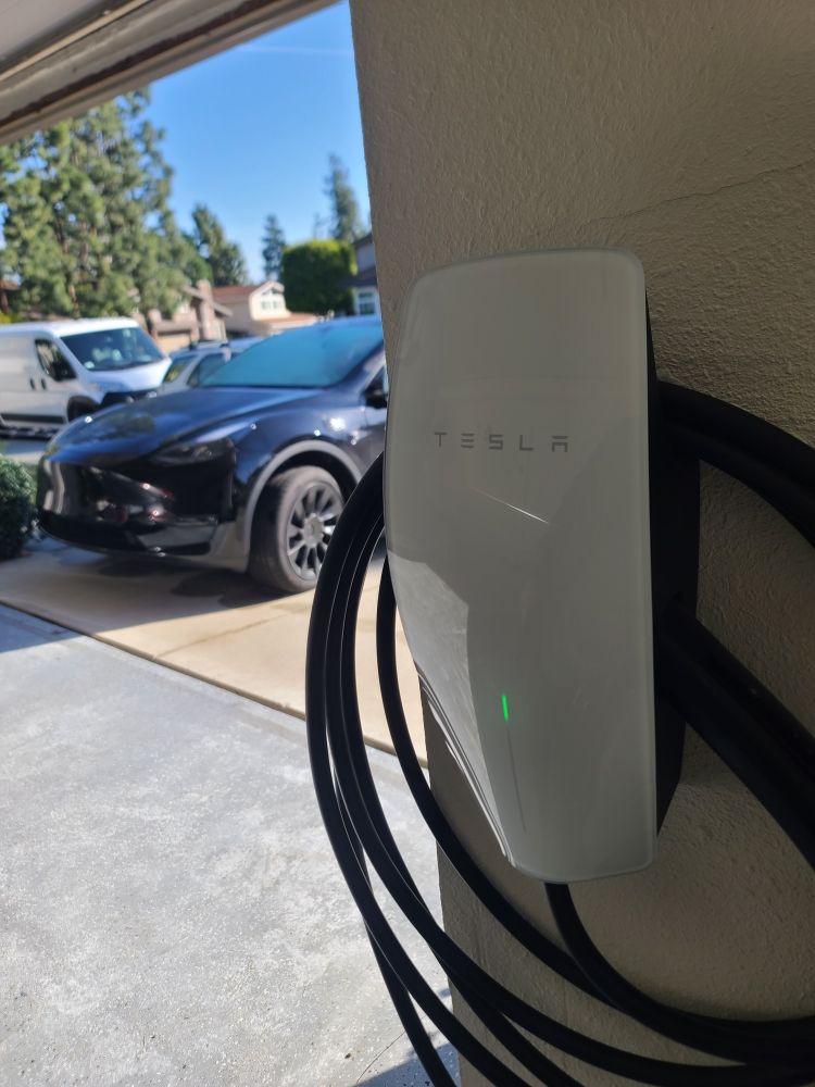 Slide of AmpZ Electrical