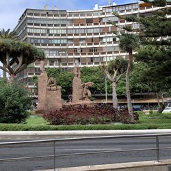 Hotel Reina Isabel