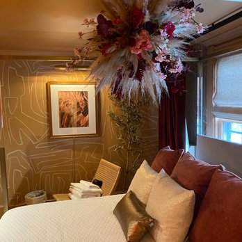 Cornell Inn - Bed & Breakfast Near Me - Lenox, Massachusetts
