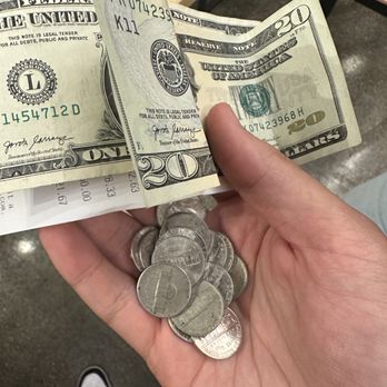 CAVA - gave me 67 cents in nickels.. The most disrespectful "manager" Tony - Mediterranean Near Me - Pasadena, California