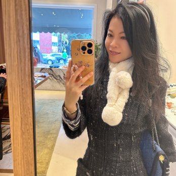 Sézane - Of course selfies - Women's Clothing Near Me - Santa Monica, California Sézane - Of course selfies - Women's Clothing Near Me - Santa Monica, California