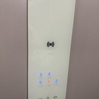 Hotel Párraga Siete - Advanced/sleek elevator "buttons" - Hotels Near Me - Granada, GR