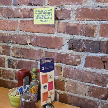 Geraldine's Counter - 100 yrs old brick walls. - American Near Me - Seattle, Washington