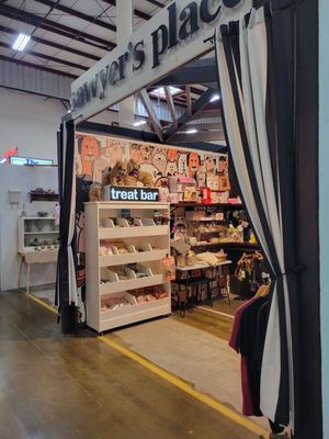 Miss Lucille's Marketplace by null