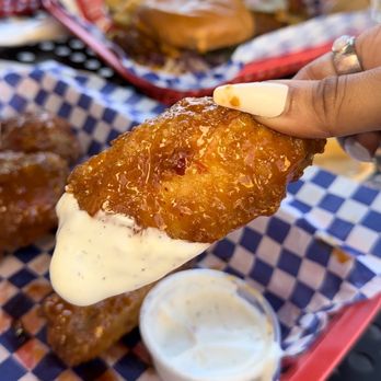Mean Chix - 6 pcs Mean Wings - Chicken Wings Near Me - Lynwood, California Mean Chix - 6 pcs Mean Wings - Chicken Wings Near Me - Lynwood, California