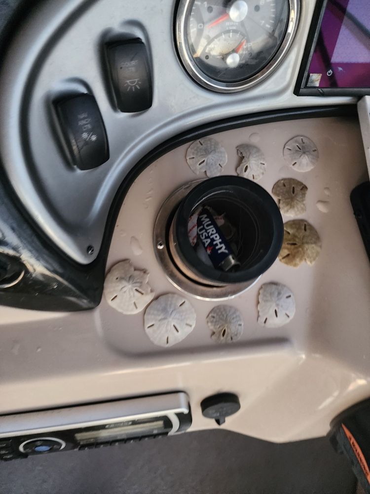 Tritoon Charters Logo