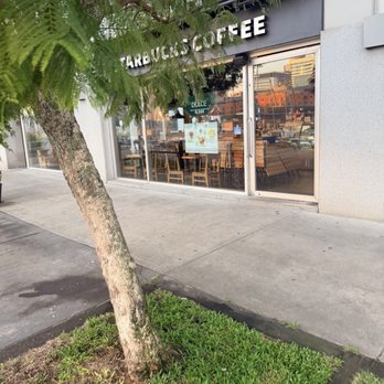 Starbucks - Coffee & Tea Near Me - Buenos Aires, C