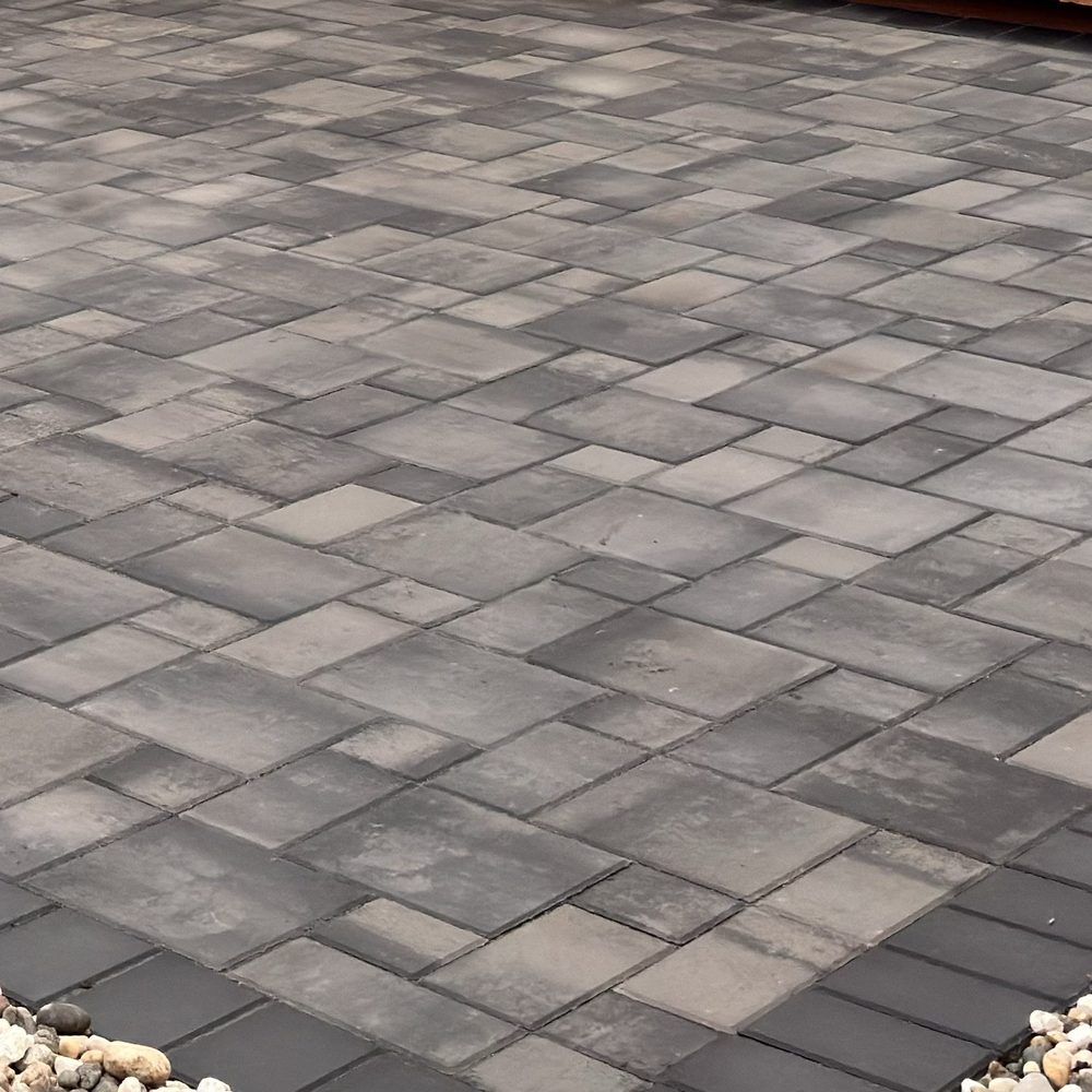 Action Landscaping - Backyard pavers - Landscaping Near Me - San Jose, California Action Landscaping - Backyard pavers - Landscaping Near Me - San Jose, California