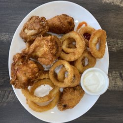 Pica Rico - Chicken Wings & Onion Rings