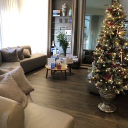 Miracle Laser & Skin Care Institute - Waiting area