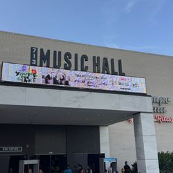 Young the Giant and Cold War Kids (7-9-26)