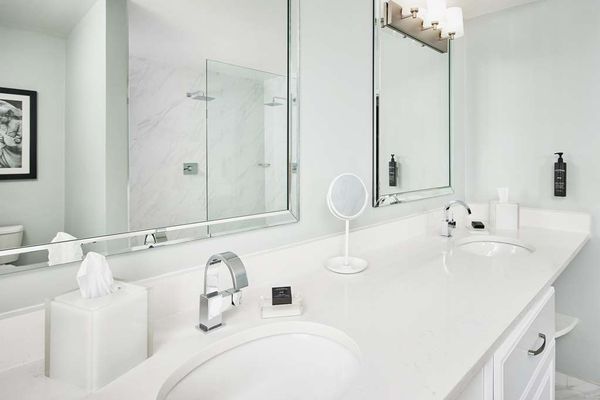 Redmont Hotel Birmingham, Curio Collection by Hilton by null