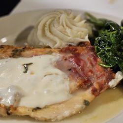 Pazzo - Pollo Saltimbocca