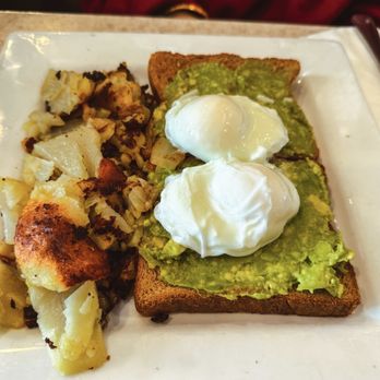 Southport Diner - Avocado Benedict - Diners Near Me - Southport, Connecticut Southport Diner - Avocado Benedict - Diners Near Me - Southport, Connecticut