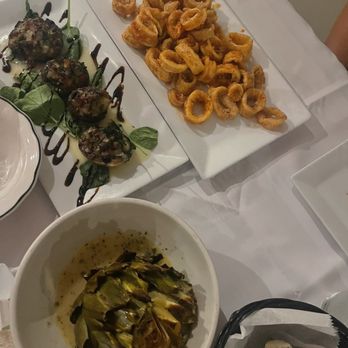 Ebby's Ristorante & Lounge - Stuffed mushrooms stuffed artichoke thai calamri - Italian Near Me - Seaside Park, New Jersey