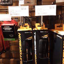 Price of bike tire not honored at REI Fort Collins