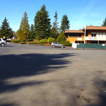 Hollyhills Clubouse - Plenty of Parking! - Venues & Event Spaces Near Me - Bothell, Washington