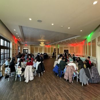 F & J Pine - a group of people sitting at tables - Italian Near Me - Bronx, New York
