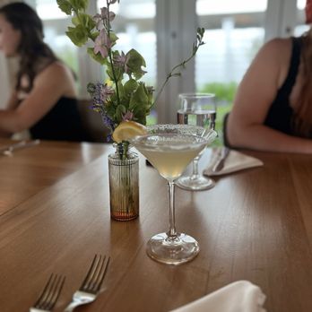 The Pier House - American Near Me - Cape May, New Jersey