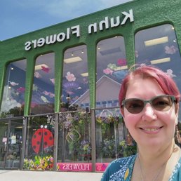 Finally got around to exploring this fantastic flower shop