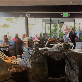 Anthony's Fish Grotto - Seating Areas - Seafood Near Me - La Mesa, California