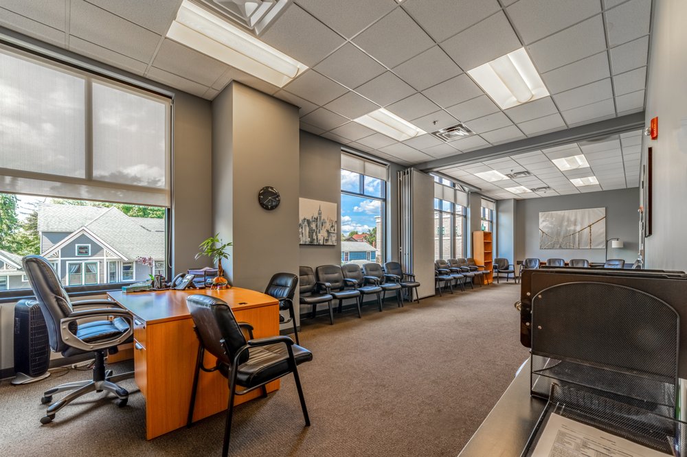 Banyan Chicago - grief counselor in Lisle, IL