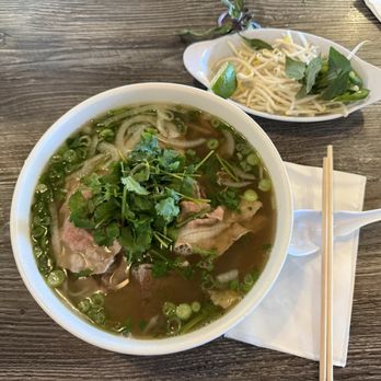 Pho So 1 - Large 7. Dac Biet - Vietnamese Near Me - Las Vegas, Nevada
