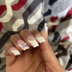 Clever Nails Salon - He don't buff it out properly and u can see how uneven and clumped it looks