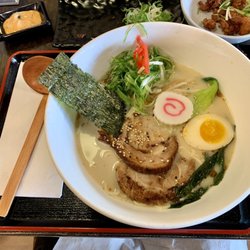 Sukiya Ramen - Hakata tonkatsu ramen.