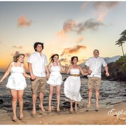 Capture Aloha Photography - Happy jump family