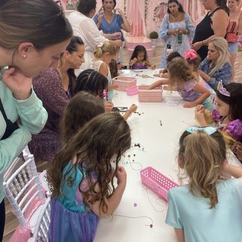 Little Princess Spa - Table to make the beads and color - Day Spas Near Me - Boca Raton, Florida