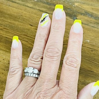 Tulip Nails - Love my nails - Nail Salons Near Me - Thousand Oaks, California Tulip Nails - Love my nails - Nail Salons Near Me - Thousand Oaks, California