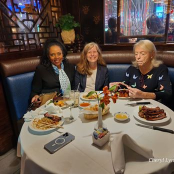 Albert's Mandarin Gourmet - Chinese Near Me - Huntington, New York